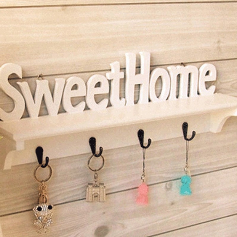 Kệ Trang Trí Treo Tường Có 4 Móc SweetHome