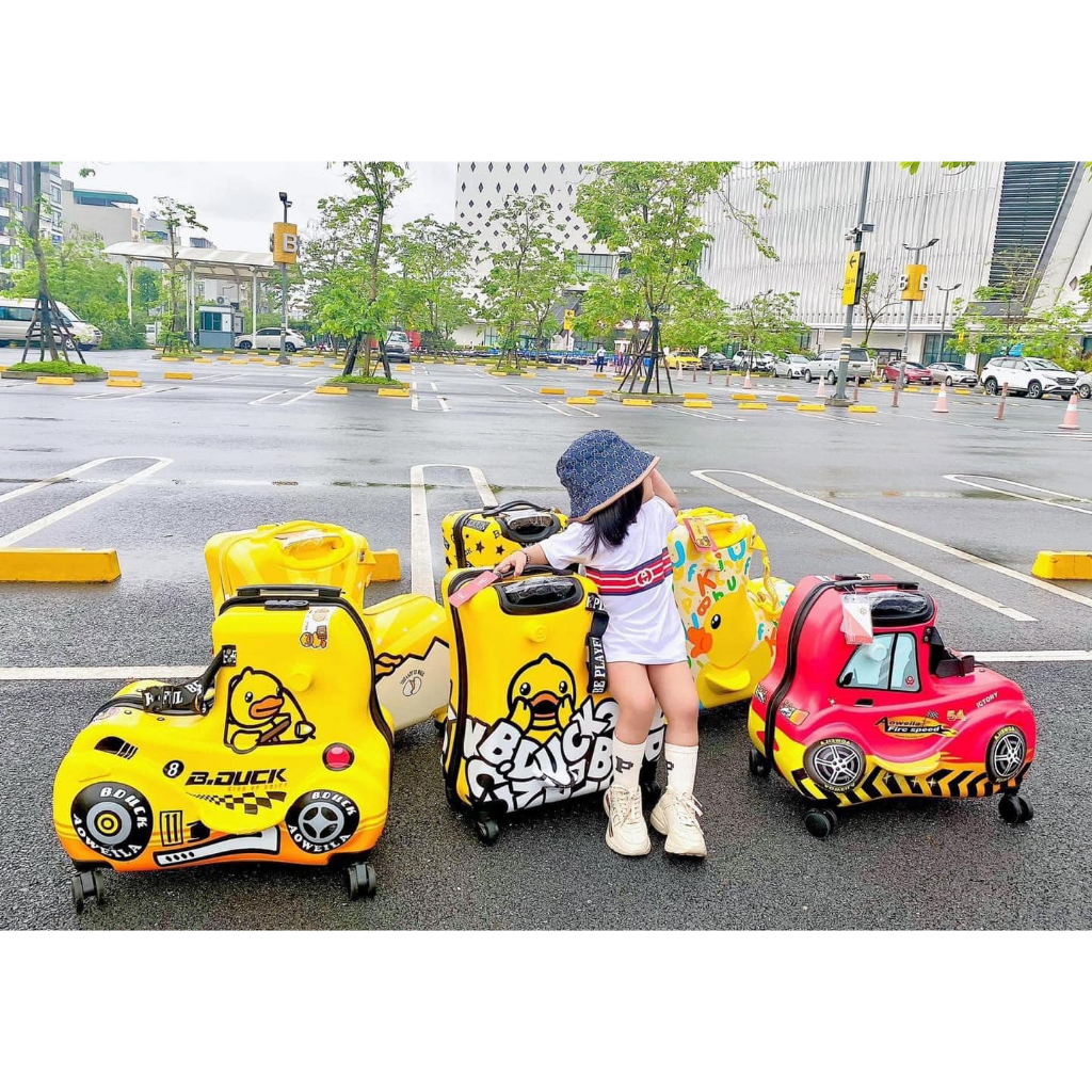 Vali kéo cho bé B.Duck hình xe