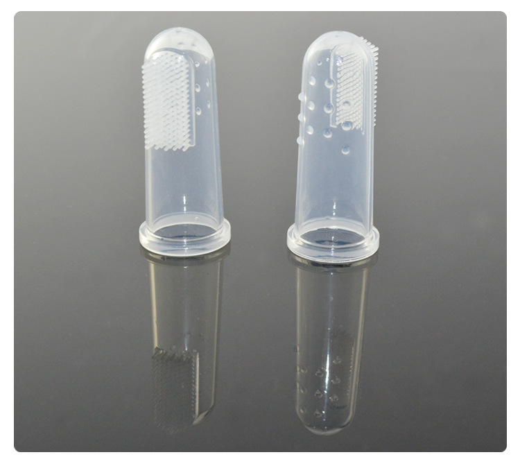 Bàn chải ngón tay đánh răng cho bé