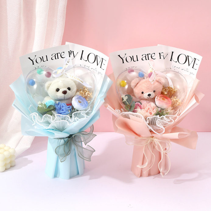 Bó Hoa Gấu Bông Trái Tim Trong Suốt