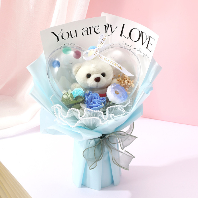 Bó Hoa Gấu Bông Trái Tim Trong Suốt