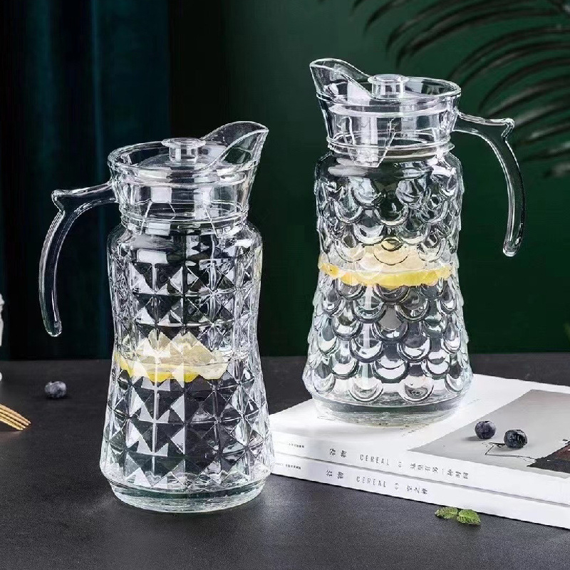 Bình nước thủy tinh 1l7 cao cấp dày dặn có tay cầm mẫu mã đa dạng đựng - ảnh sản phẩm 2