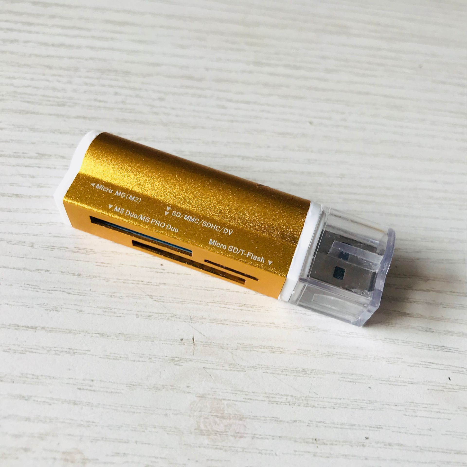 Đầu Đọc Thẻ Nhớ 4 Loại Thẻ Tròn DT-115