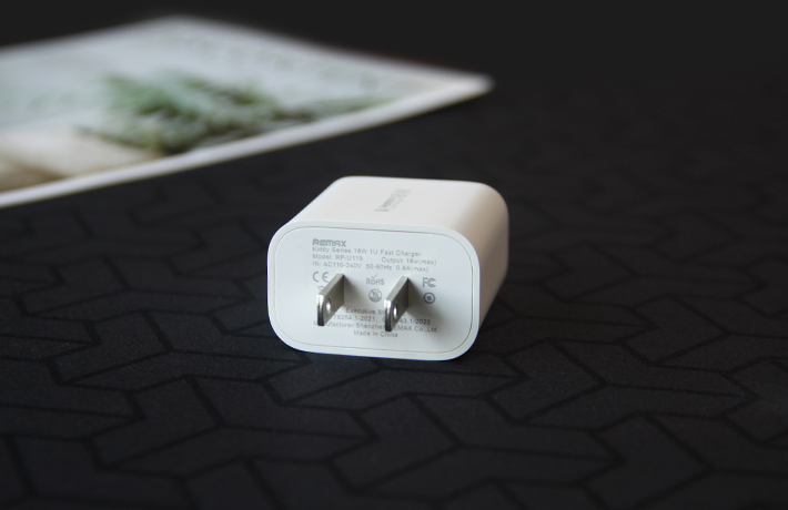 Củ sạc nhanh 1 cổng 18W Remax RP-U119 7