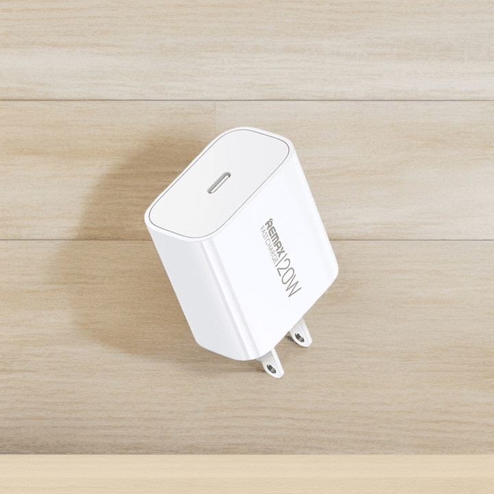 Củ Sạc Remax Rp-u133 Màu Trắng Remax