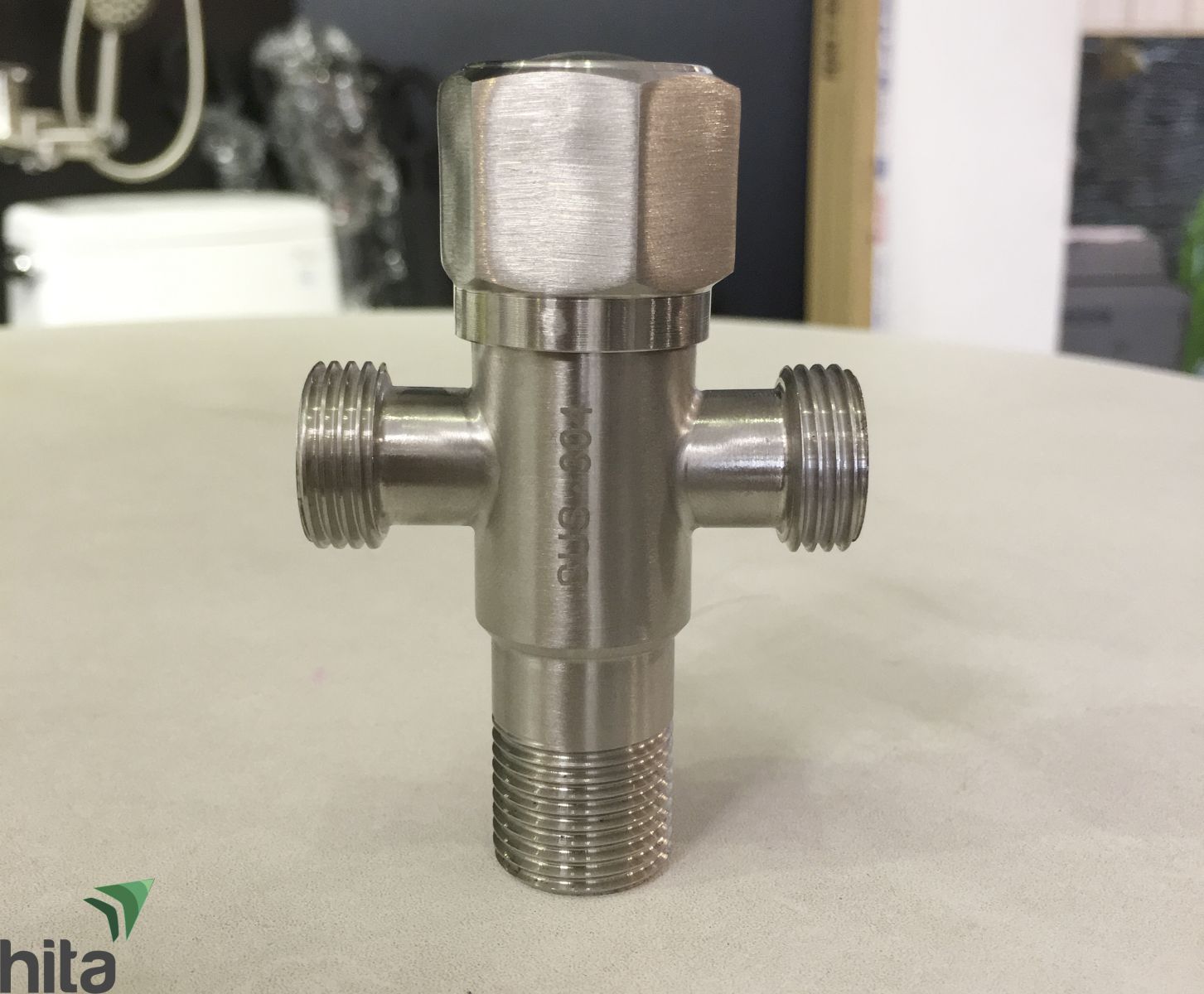 Địa chỉ cung cấp van chia nước chữ T chính hãng