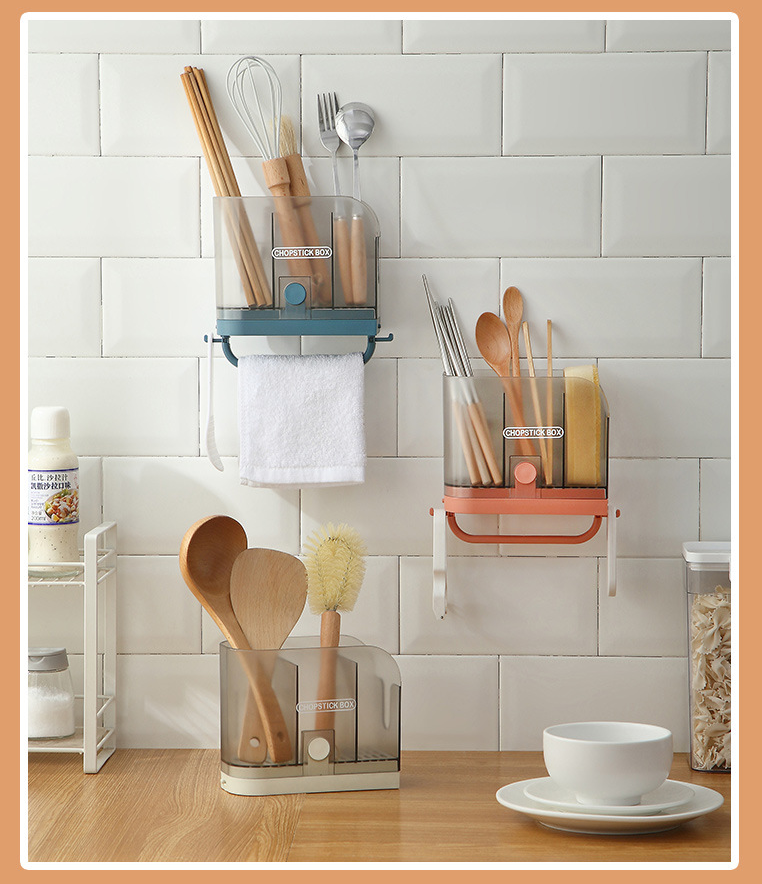 Hộp đựng đũa muỗng dán tường có móc treo khăn