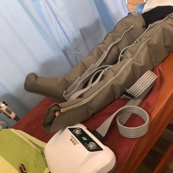 Máy nén ép trị liệu Không có hại gì khi vượt quá 30 phút cho một buổi Máy nén ép trị liệu Không có hại gì khi vượt quá 30 phút cho một buổi