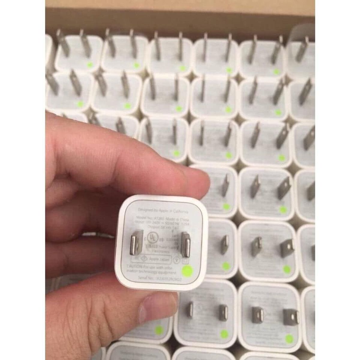 Củ sạc iphone rẻ chấm xanh giá sỉ, giá bán buôn - Thị Trường Sỉ