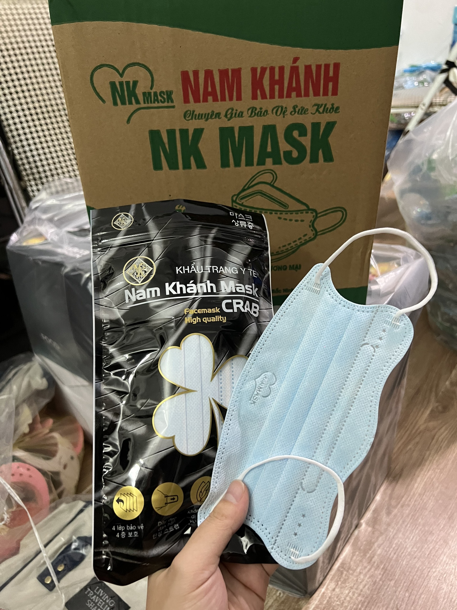 Khẩu trang Cua Thiết Kế Thông Minh Ôm Sát Mặt Thoải mái - Nam Khánh Mask kiểu dáng thời trang mới cực hót hít Khẩu Trang 4 Lớp Bfe Vfe Pfe Khẩu