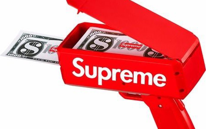 Hết viên gạch nghìn đô, khẩu súng bắn tiền mới của Supreme lại "gây bão"  mạng xã hội