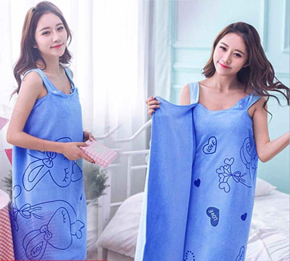 Khăn tắm đa năng 2 in 1 tiện dụng họa tiết sinh động,đường may tỉ mỉ chắc chắn,chất liệu dày dặn thấm hút tốt,thiết kế dạng váy hai dây trẻ trung đầy