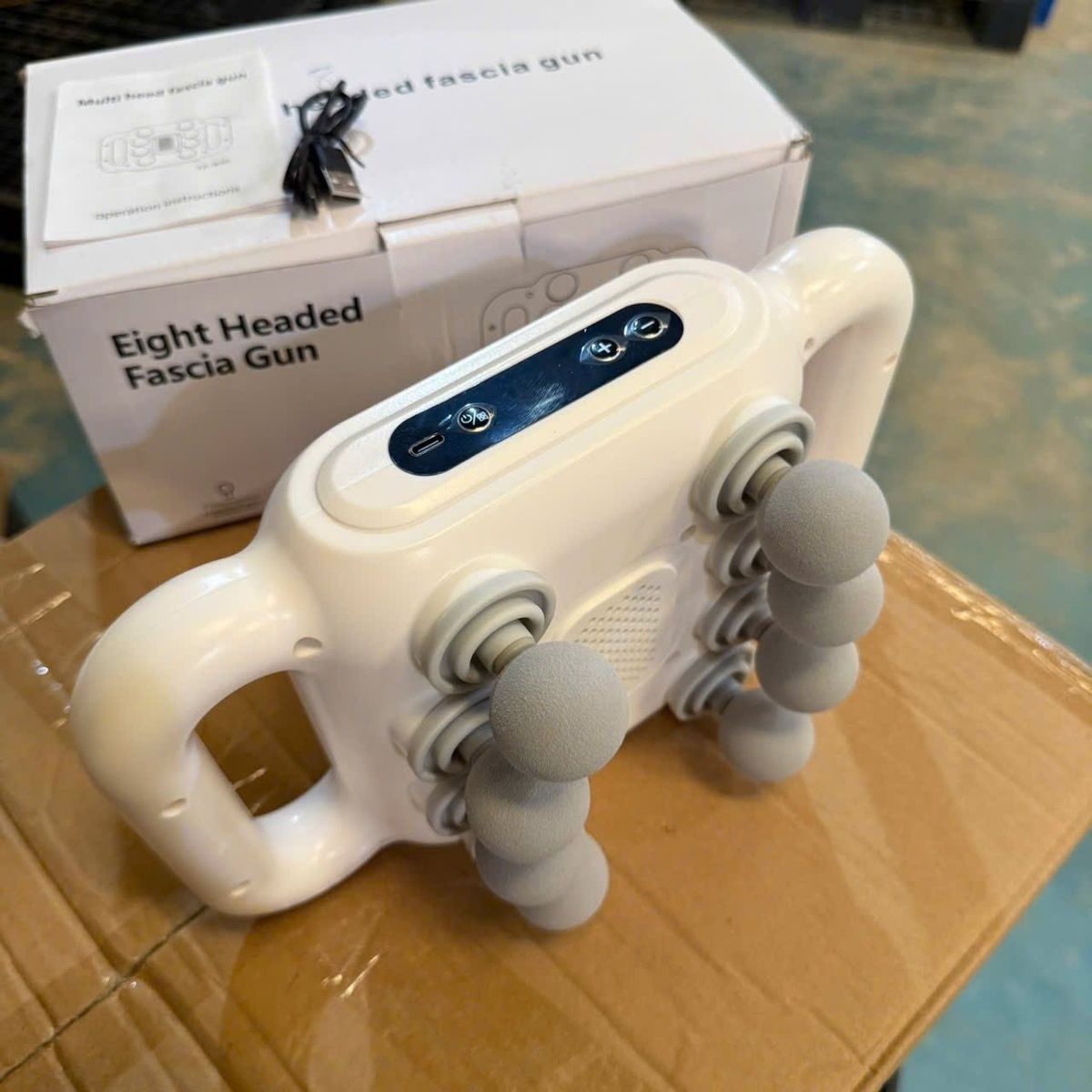 Máy Massage Cầm Tay 8 Đầu Eight Headed Fascia Gun – Giảm Đau Cơ, Thư Giãn Toàn Thân, Sạc USB Tiện Lợi giá sỉ, giá bán buôn - Thị Trường Sỉ