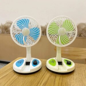 Quạt tích điện gấp gọn có đèn led KC 5811. KSWT